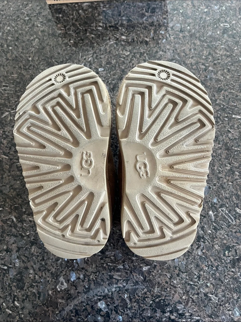 UGG Kids Chestnut Suede Slip-On Slippers with Braided Collar